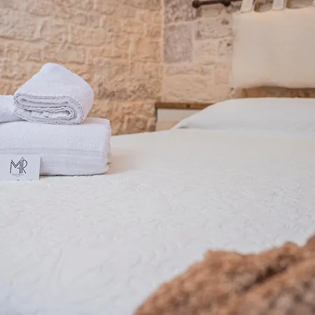 Trulli Miriva' Oda ve Kahvaltı Alberobello