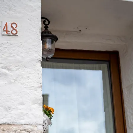 Trulli Miriva' Bed & Breakfast 4*